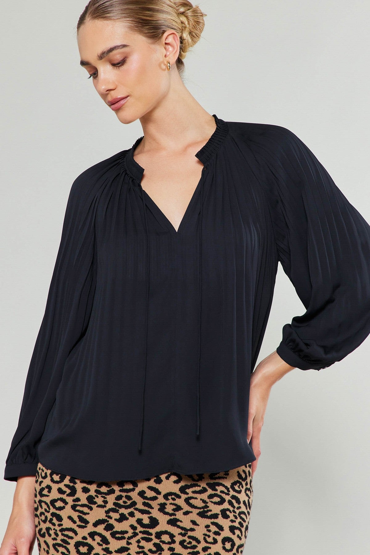 3/4 Sleeve Split Neck Top Black