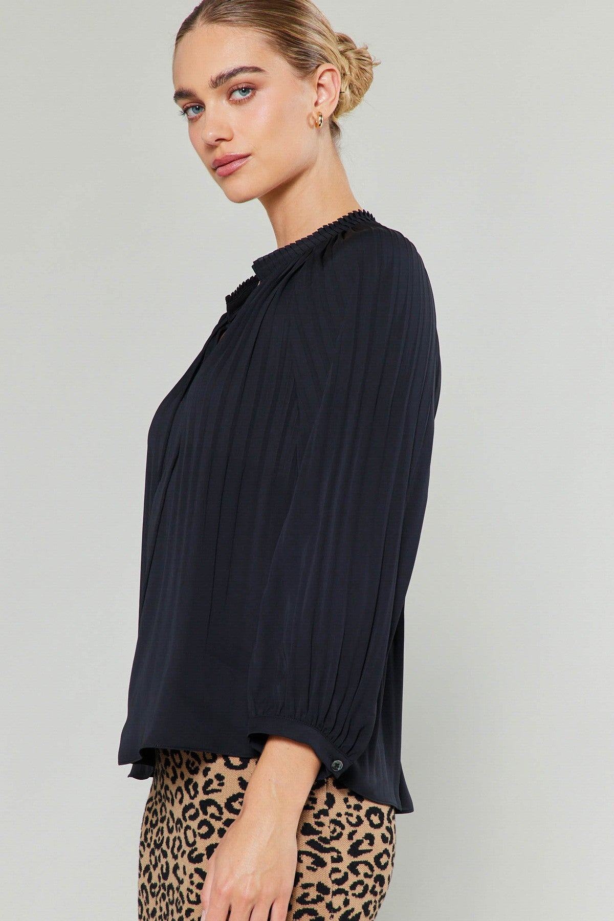 3/4 Sleeve Split Neck Top Black