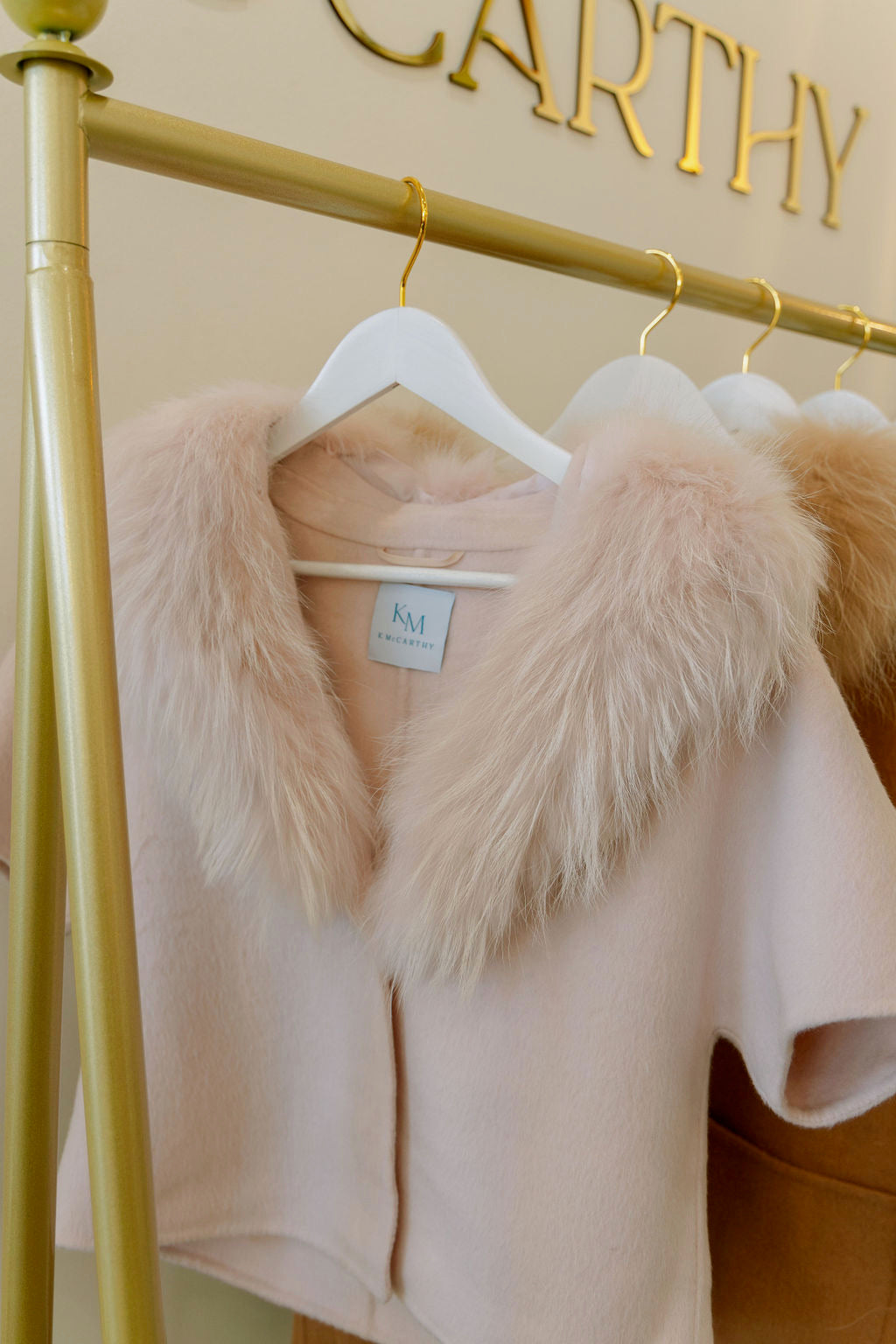 Short Sleeve Jacket w/ Fur Collar Blush