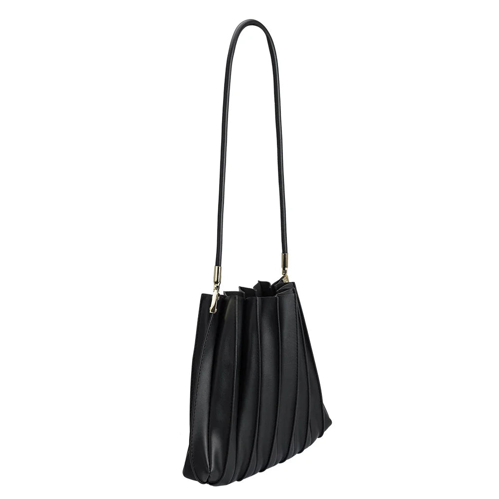 Carrie Pleated Shoulder Bag | Black